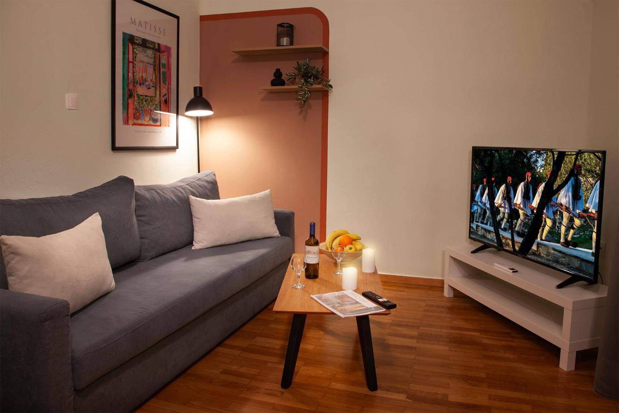 Aris123 By Smart Cozy Suites - Apartments In The Heart Of Athens - 5 Minutes From Metro - Available 24Hr Экстерьер фото